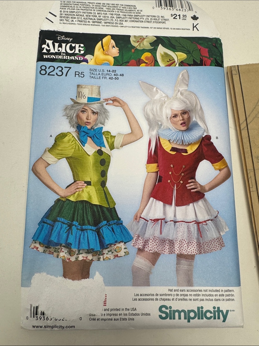 SIMPLICITY SEWING PATTERN DISNEY ALICE IN WONDERLAND MAD HATTER RABBIT UNCUT